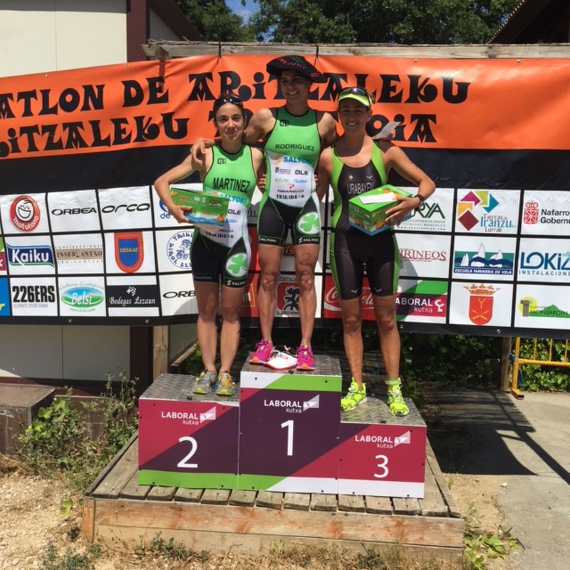 Un magn&iacute;fico d&iacute;a acompa&ntilde;&oacute; a la XIII Edici&oacute;n del Triatl&oacute;n de Aritzaleku